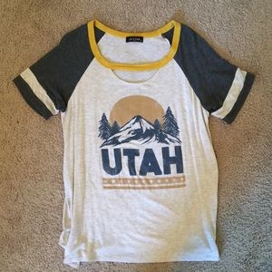 Lightweight, oatmeal/charcoal/mustard Utah tee.
